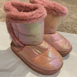 Winter toddler boots so 6.5-7